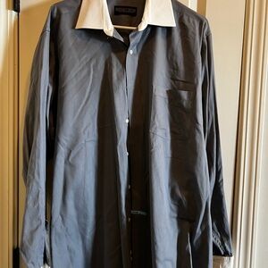 Men's Gray Button Down Shirt